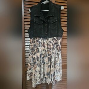 The Shabby Tree Denim & Lace Vest – L/XL – Black – Boho Boutique Style – EUC